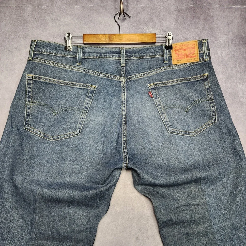 Levis 505 Regular Fit Jeans Mens 40x30 Blue‎ Straight Leg Iron Creased